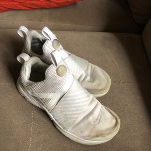 all white nike prestos